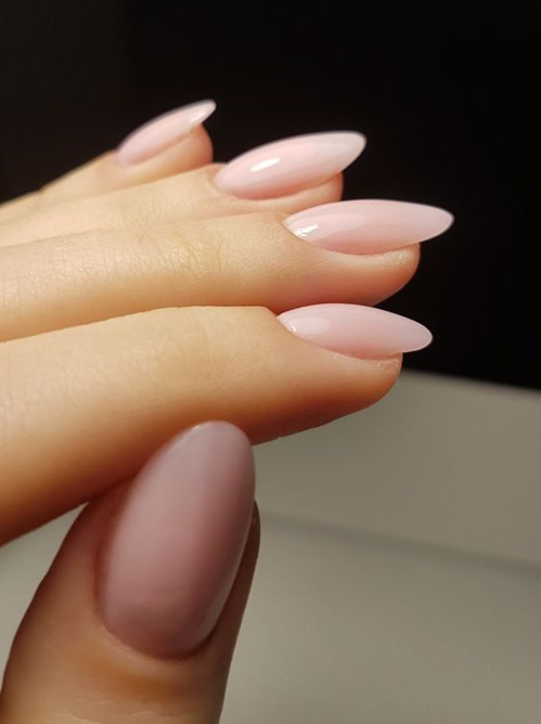 pose sans limage et manucure combinée 