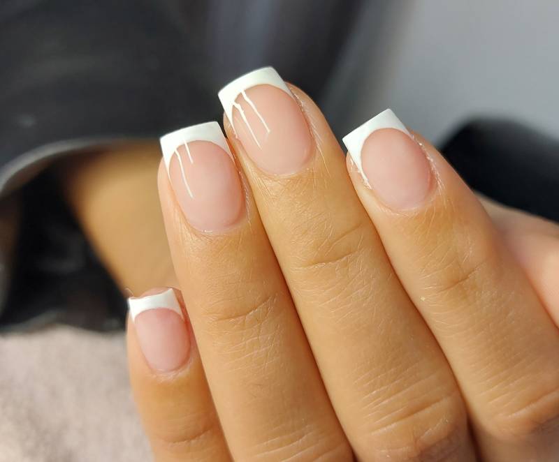 french sur ongle en gel 